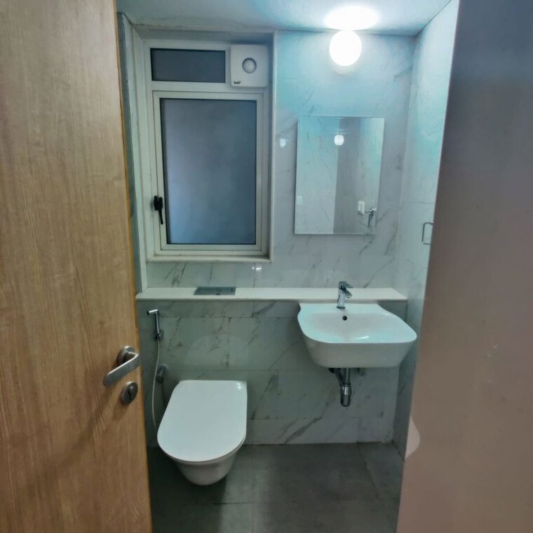 Bathroom, lodha-bella-vita 4 Bedroom 1693 Sq.Ft. Apartment In Nibm Road Pune 10721929