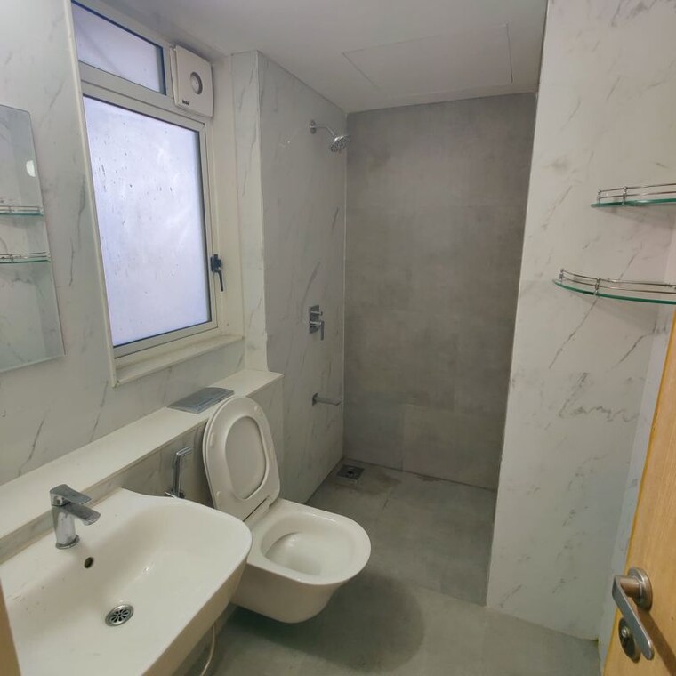 Bathroom, lodha-bella-vita 4 Bedroom 1693 Sq.Ft. Apartment In Nibm Road Pune 10721929