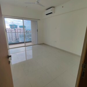 Room in 4 BHK Apartment at Lodha Bella Vita, Nibm Road – for Rent