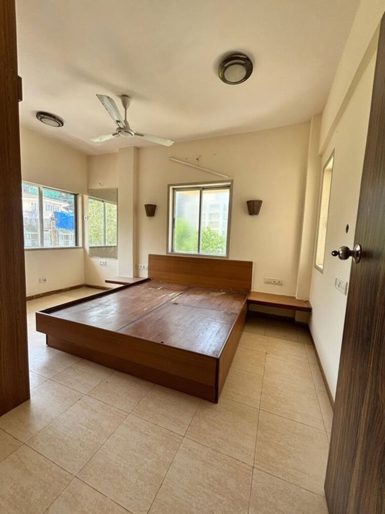 Bedroom, beach-queen 3 Bedroom 1150 Sq.Ft. Apartment In Juhu Mumbai 10722004