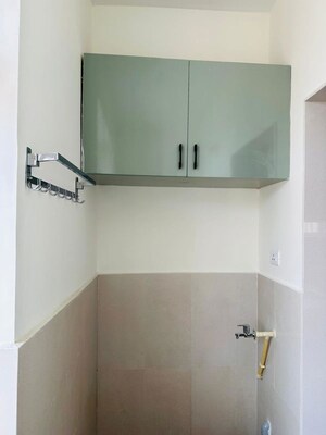 Furnished Amenities in 3 BHK Apartment at Kakatiya Hills, Jubilee Hills – for Rent
