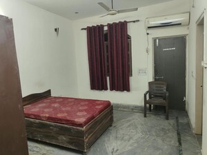Bedroom in 3 BHK Builder Floor at Sector 23 – for Rent