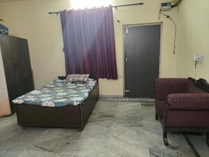 Bedroom in 3 BHK Builder Floor at Sector 23 – for Rent