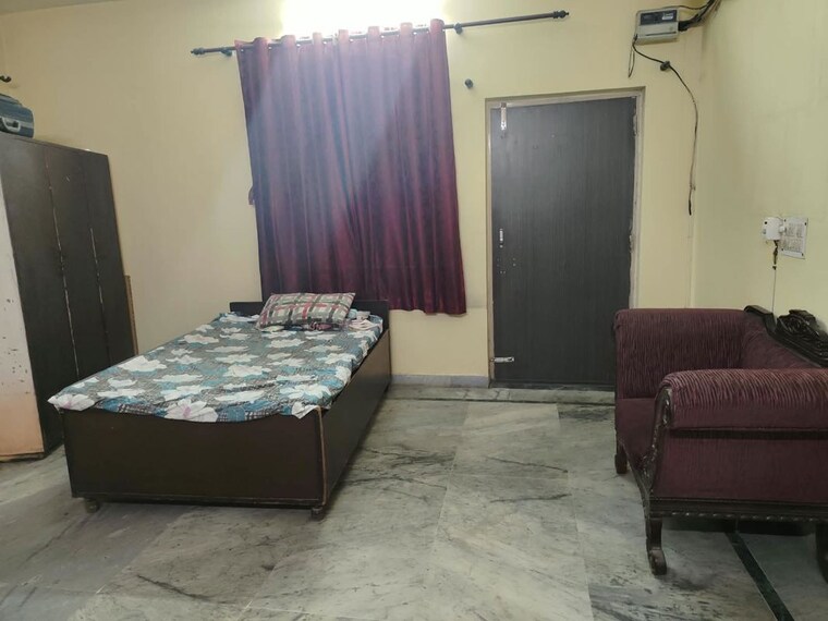 Bedroom, sector 23 3 Bedroom 1500 Sq.Ft. Builder Floor In Sector 23 Gurgaon 10722049