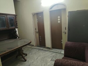Bedroom in 3 BHK Builder Floor at Sector 23 – for Rent