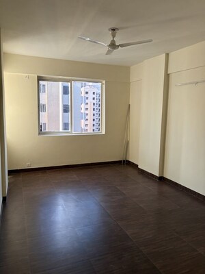 Room in 3 BHK Apartment at Ansal Height 86, Sector 86 – for Rent