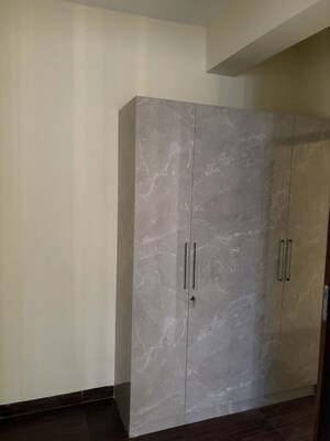 Room in 3 BHK Apartment at Ansal Height 86, Sector 86 – for Rent