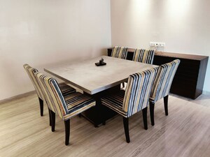 Dining area in 3 BHK Apartment at Tardeo – for Rent