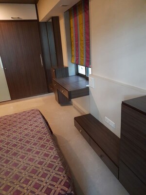 Bedroom in 1 BHK Apartment at Peddar Road – for Sale