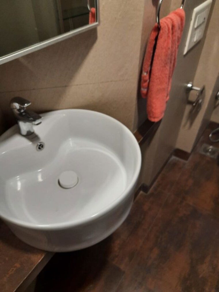 Bathroom, peddar road 1 Bedroom 620 Sq.Ft. Apartment In Peddar Road Mumbai 10722081