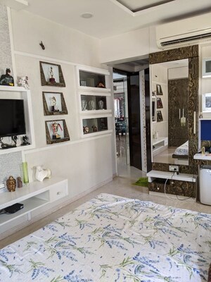 Balcony in 2 BHK Apartment at Malabar Hill – for Rent
