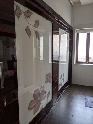 Building Lobby in 2 BHK Apartment at Malabar Hill – for Rent