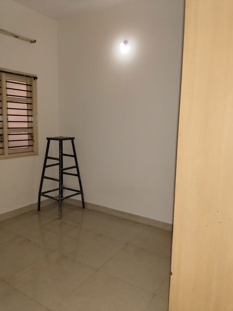 Room, btm layout 2 Bedroom 1200 Sq.Ft. Builder Floor In Btm Layout Bangalore 10722068