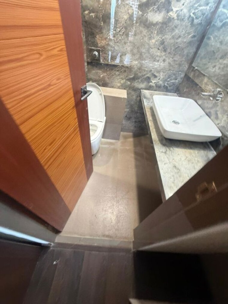 Bathroom, nri-complex-phase-i 2 Bedroom 830 Sq.Ft. Apartment In Seawoods Sector 58 Navi Mumbai 10718285
