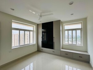Room in 3 BHK Apartment at Hill Ridge Springs, Gachibowli – for Rent