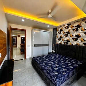 Bedroom in 3 BHK Apartment at Khar Gymkhana Apartment, Khar West – for Rent