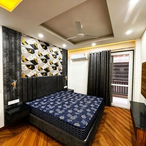 Bedroom in 3 BHK Apartment at Khar Gymkhana Apartment, Khar West – for Rent
