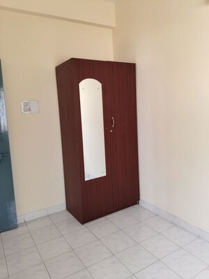 Room in 1 BHK Builder Floor at Btm Layout – for Rent
