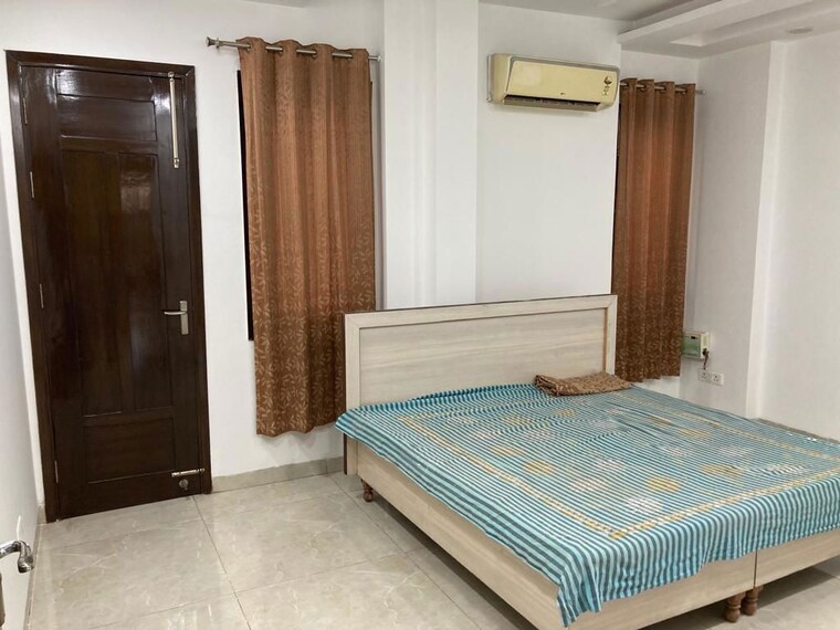 Bedroom, sector 57 2 Bedroom 2000 Sq.Ft. Builder Floor In Sector 57 Gurgaon 10722154