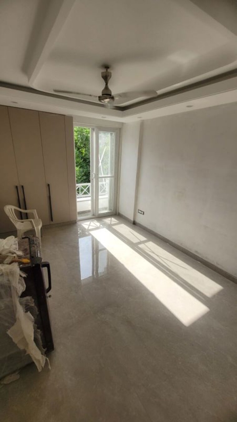 Room, greater kailash 3 Bedroom 208 Sq.Yd. Builder Floor In Greater Kailash Delhi 10722172