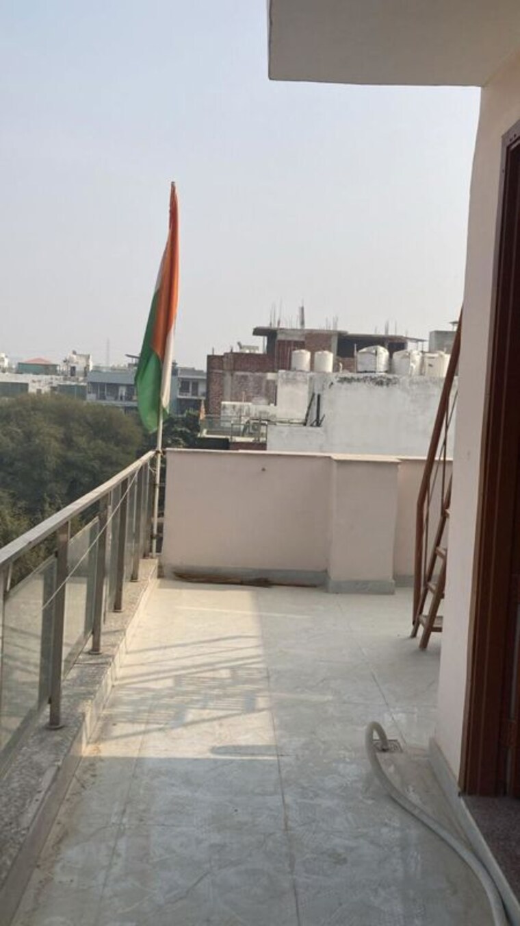 Balcony, sector 57 2 Bedroom 1500 Sq.Ft. Builder Floor In Sector 57 Gurgaon 10722187