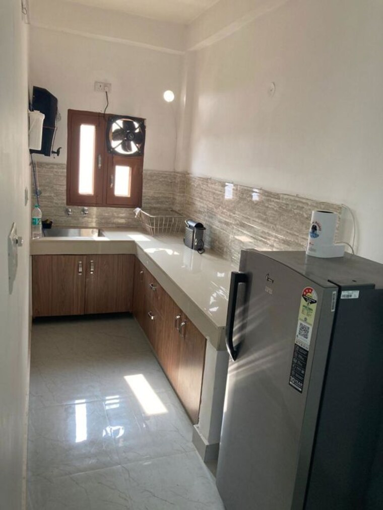 Kitchen, sector 57 2 Bedroom 1500 Sq.Ft. Builder Floor In Sector 57 Gurgaon 10722187