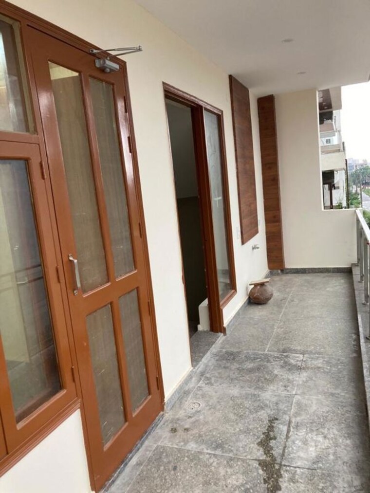 Balcony, sector 57 2 Bedroom 1500 Sq.Ft. Builder Floor In Sector 57 Gurgaon 10722187