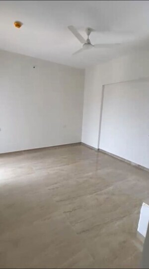 Room in 3 BHK Apartment at Kolte Patil Life Republic, Hinjewadi – for Rent