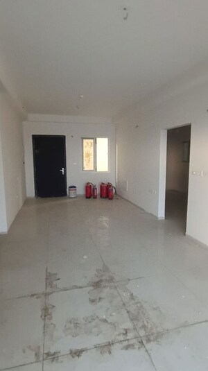 Room in 3 BHK Apartment at Phoenix Golf Edge, Gachibowli – for Rent