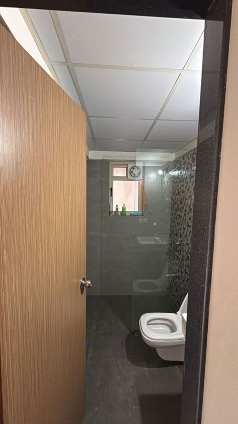 Bathroom, supreme-estia-phase-1 3 Bedroom 1407 Sq.Ft. Apartment In Baner Pune 10722216