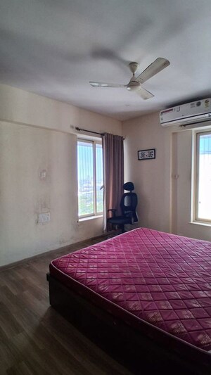 Bedroom in 2 BHK Apartment at Rizvi Oak, Malad East – for Rent