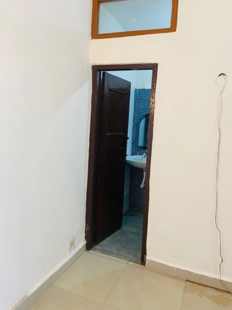 undefined, arun-vihar-sector-37 3 Bedroom 1200 Sq.Ft. Apartment In Sector 37 Noida 10722193
