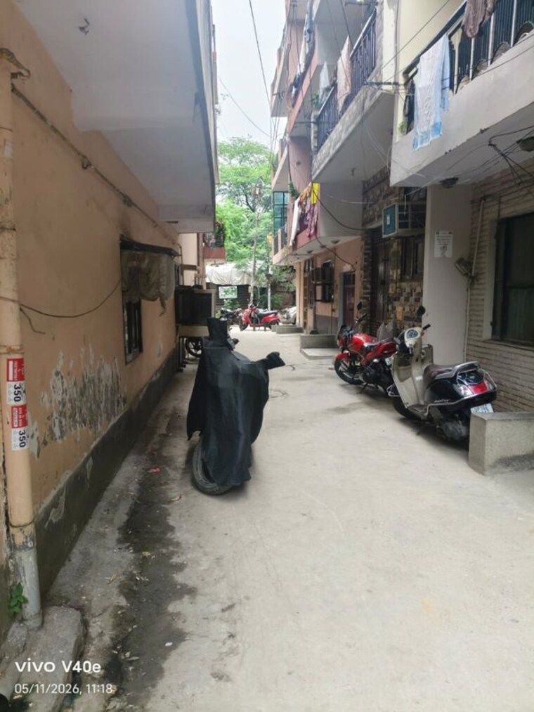  Parking, sector 22 6+ Bedroom 60 Sq.Mt. Independent House In Sector 22 Noida 10722243