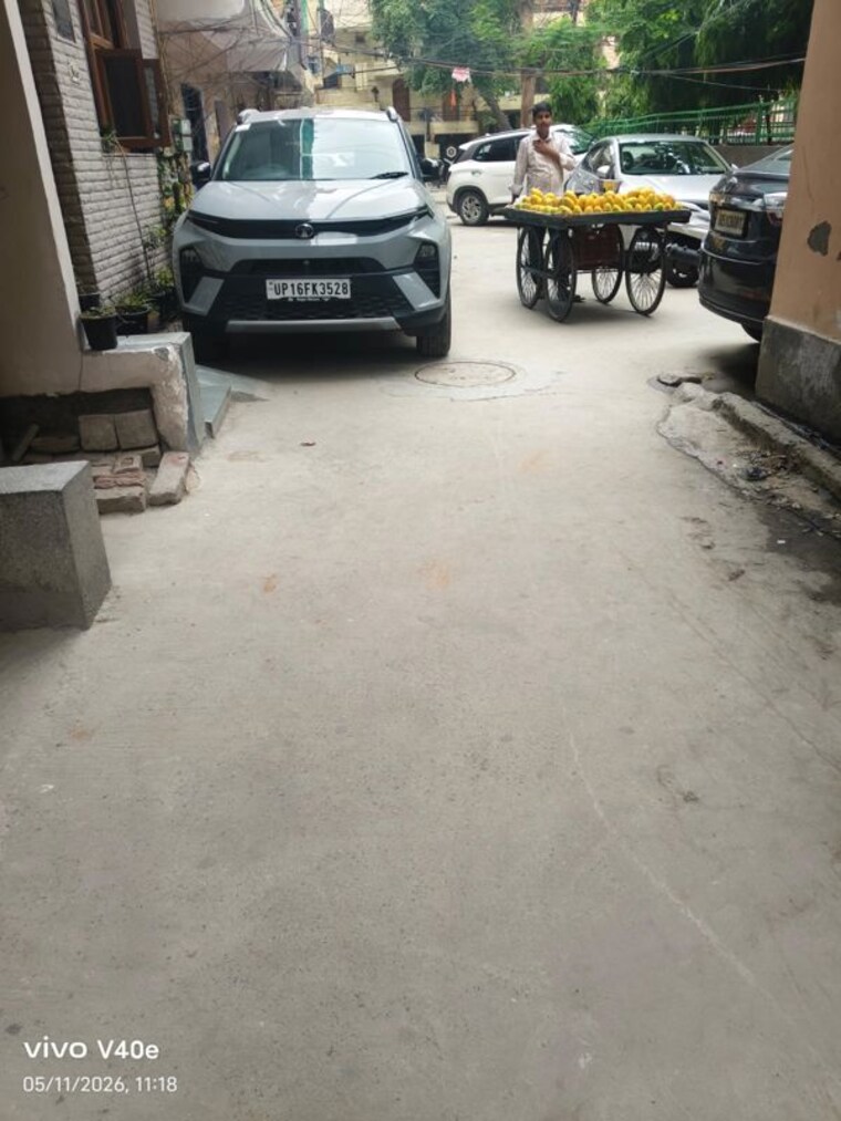  Parking, sector 22 6+ Bedroom 60 Sq.Mt. Independent House In Sector 22 Noida 10722243