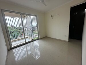 Room in 3 BHK Builder Floor at Sector 67 – for Rent