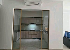 Room in 3 BHK Apartment at Smart World Orchard, Sector 61 – for Rent