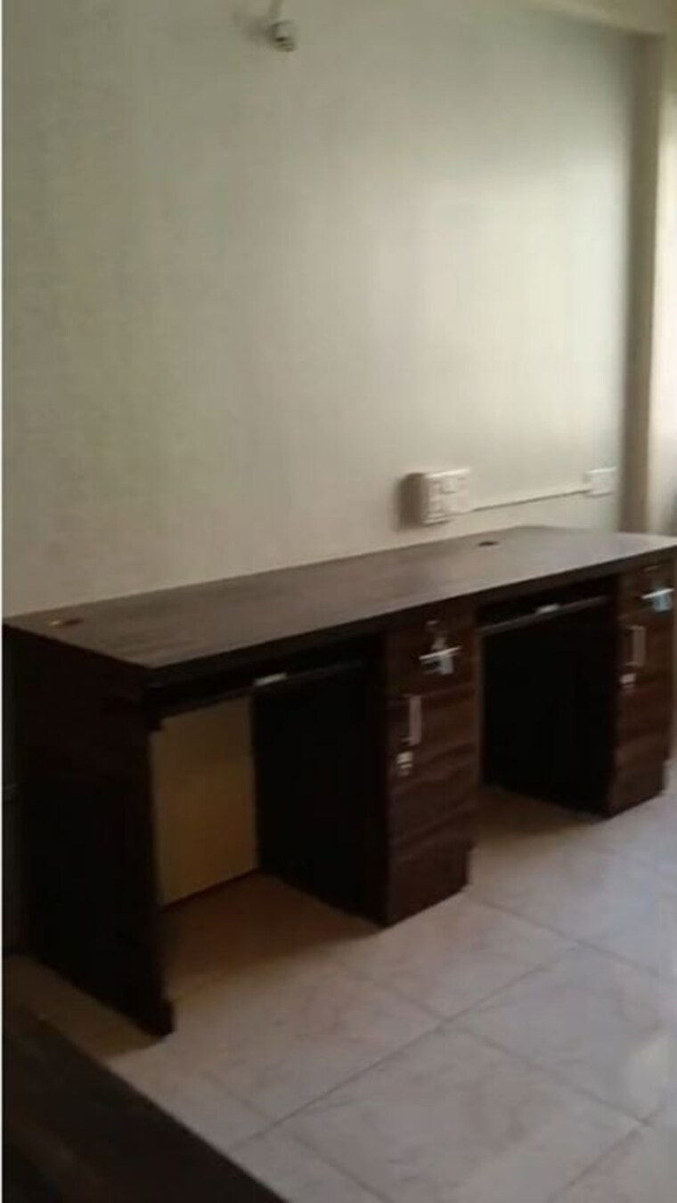 undefined, chembur Commercial Office Space 715 Sq.Ft. In Chembur Mumbai 10722307