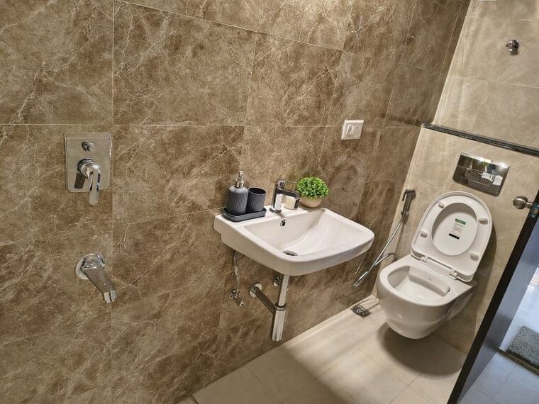 Bathroom, hero-homes-gurgaon 3 Bedroom 1689 Sq.Ft. Apartment In Sector 104 Gurgaon 10722304