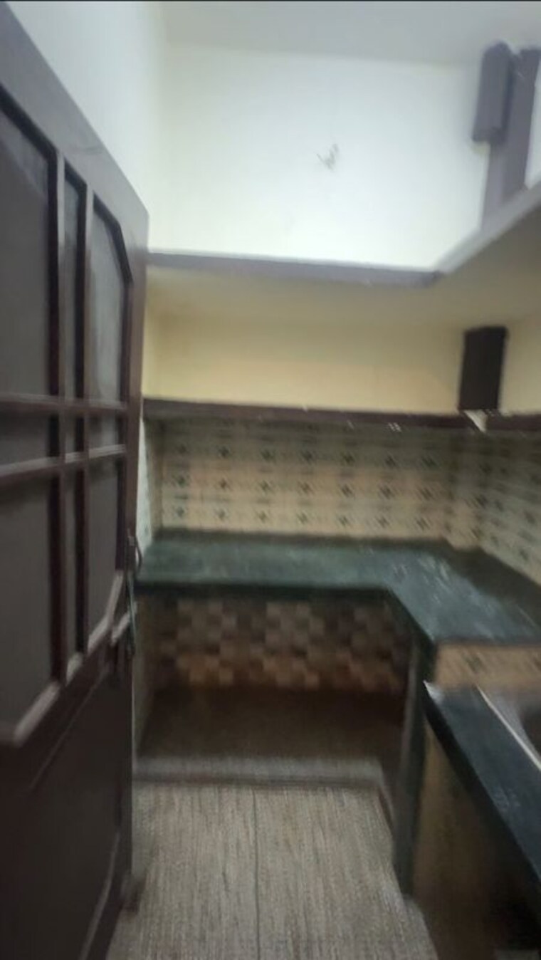Kitchen, dwarka mor 1.5 Bedroom 40 Sq.Yd. Independent House In Dwarka Mor Delhi 10722354