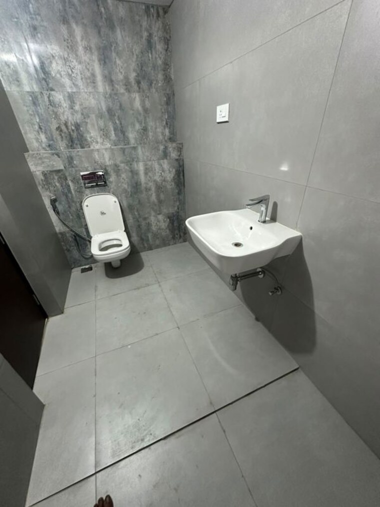 Bathroom, lansum-el-dorado 3 Bedroom 1540 Sq.Ft. Apartment In Narsingi Hyderabad 10722367