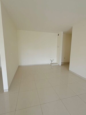 Room in 3 BHK Apartment at Century Breeze, Jakkuru – for Sale