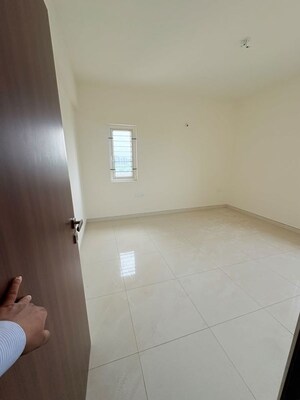 Room in 3 BHK Apartment at Century Breeze, Jakkuru – for Sale