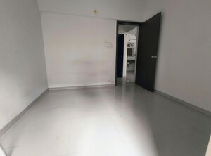 Room in 1 BHK Apartment at Mantra Insignia, Keshav Nagar – for Rent
