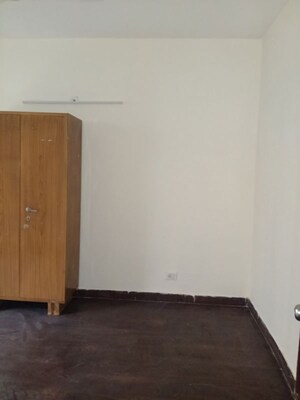 Room in 3 BHK Apartment at Mahagun My Woods, Sector 16c Greater Noida – for Rent