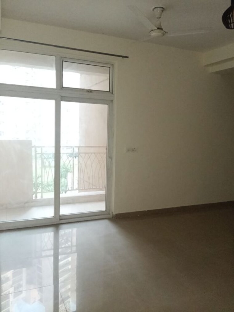 Room, mahagun-my-woods 3 Bedroom 1545 Sq.Ft. Apartment In Sector 16c Greater Noida Greater Noida 10722407
