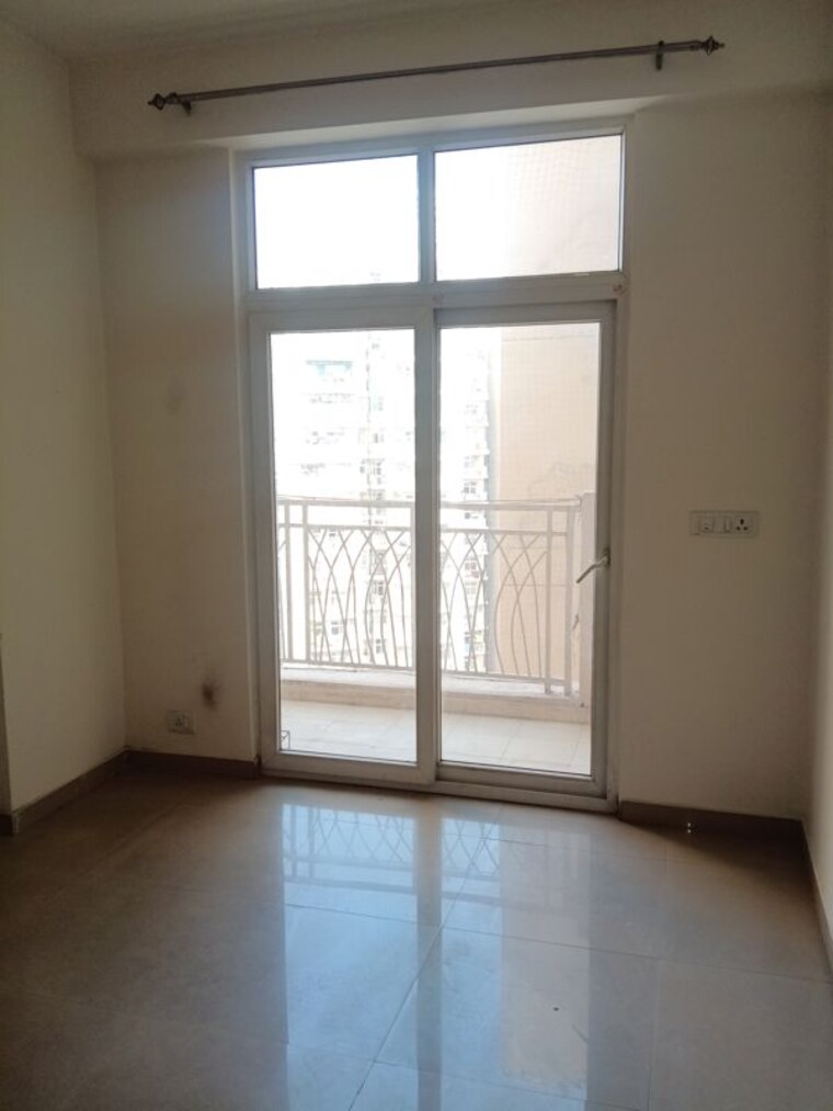 Room, mahagun-my-woods 3 Bedroom 1545 Sq.Ft. Apartment In Sector 16c Greater Noida Greater Noida 10722407