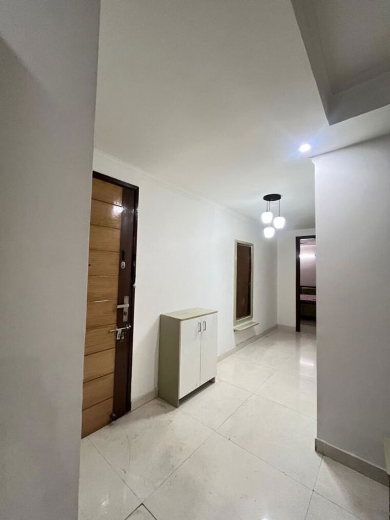 Room, maidan garhi 3 Bedroom 1200 Sq.Ft. Apartment In Maidan Garhi Delhi 10722414