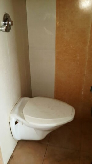 Bathroom in 2 BHK Apartment at Shree Shashwat CHS, Mira Road – for Sale