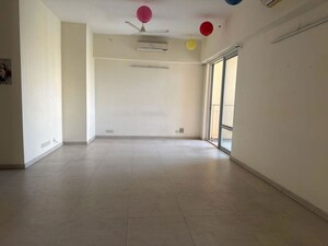 Room in 3 BHK Builder Floor at Sector 22 – for Rent