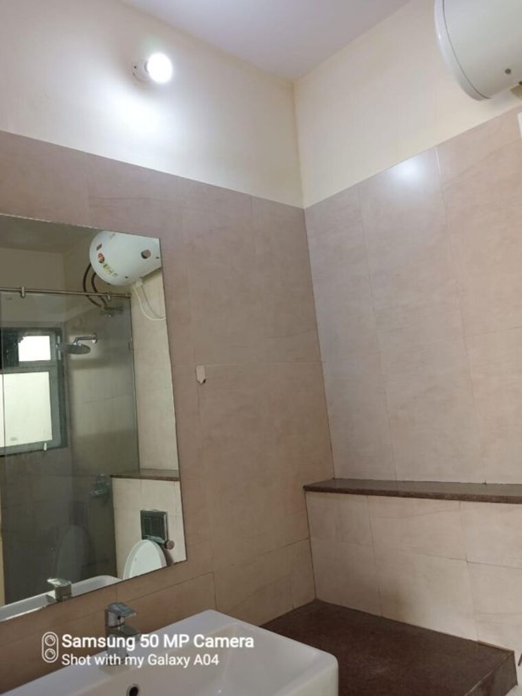 Bathroom, godrej-central 2 Bedroom 754 Sq.Ft. Apartment In Chembur Mumbai 10722464